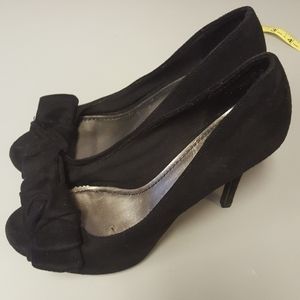 FIONI  PEEPTOE  BLACK SHOES SIZE 8